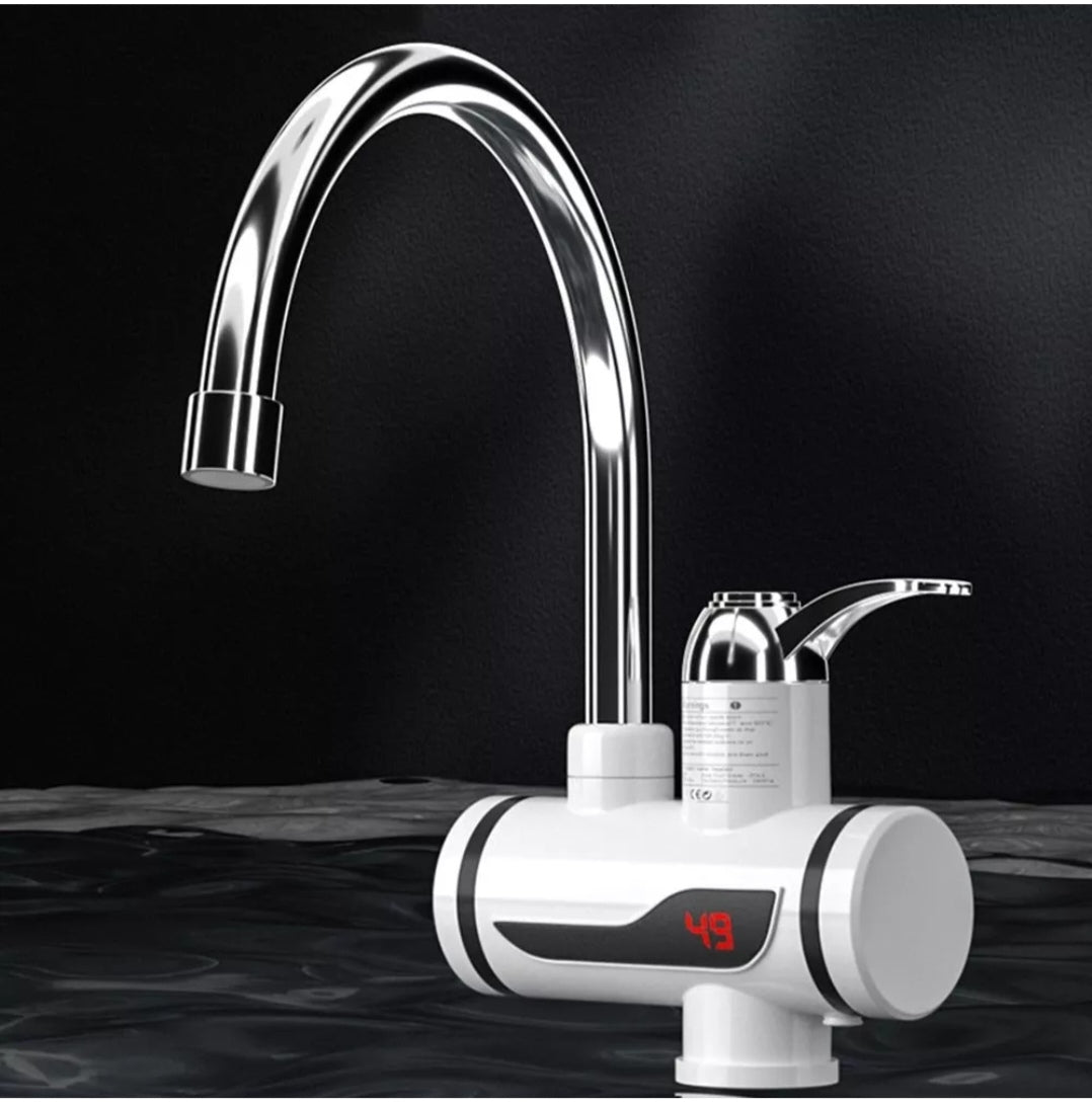 Elektrischer Wasserhahn Mischbatterie Armatur mit Durchlauferhitzer
