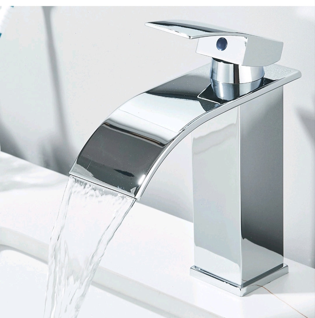 Bad Waschbecken Wasserhahn Armatur Chrome Design